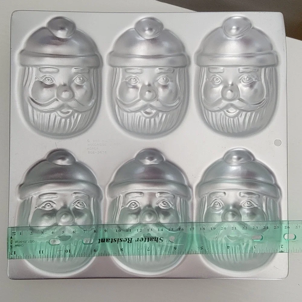 Vtg 1983 Wilton Mini Santa Claus Cake Pan 6 Molds 502-3878 Aluminum Muffin Jello